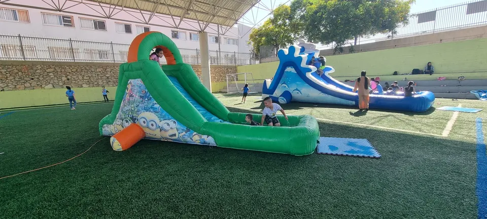 מתנפח המיניונים 3